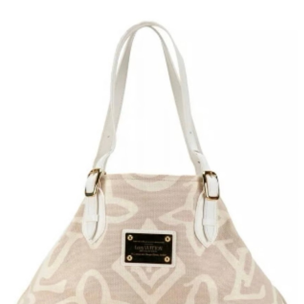 Elegant Beige Shoulder Bag